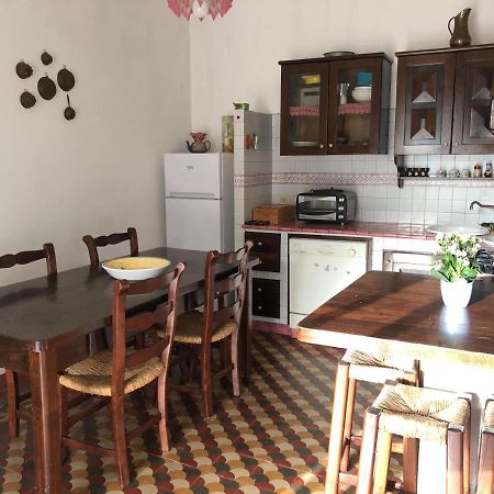 Willa Isola - Lipari Centro Storico Zewnętrze zdjęcie