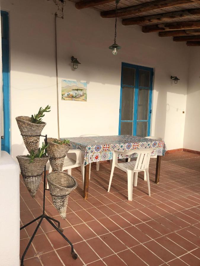 Willa Isola - Lipari Centro Storico Zewnętrze zdjęcie
